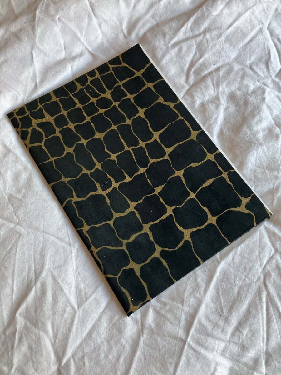 A4: Softcover Patterned Black and Gold Coloured leatherbound Sketchbook