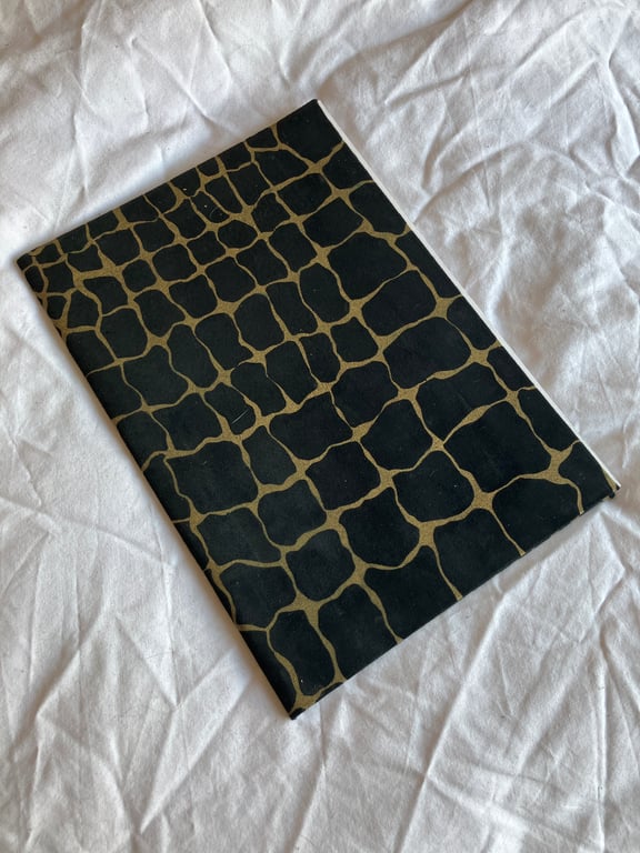 A4: Softcover Patterned Black and Gold Coloured leatherbound Sketchbook