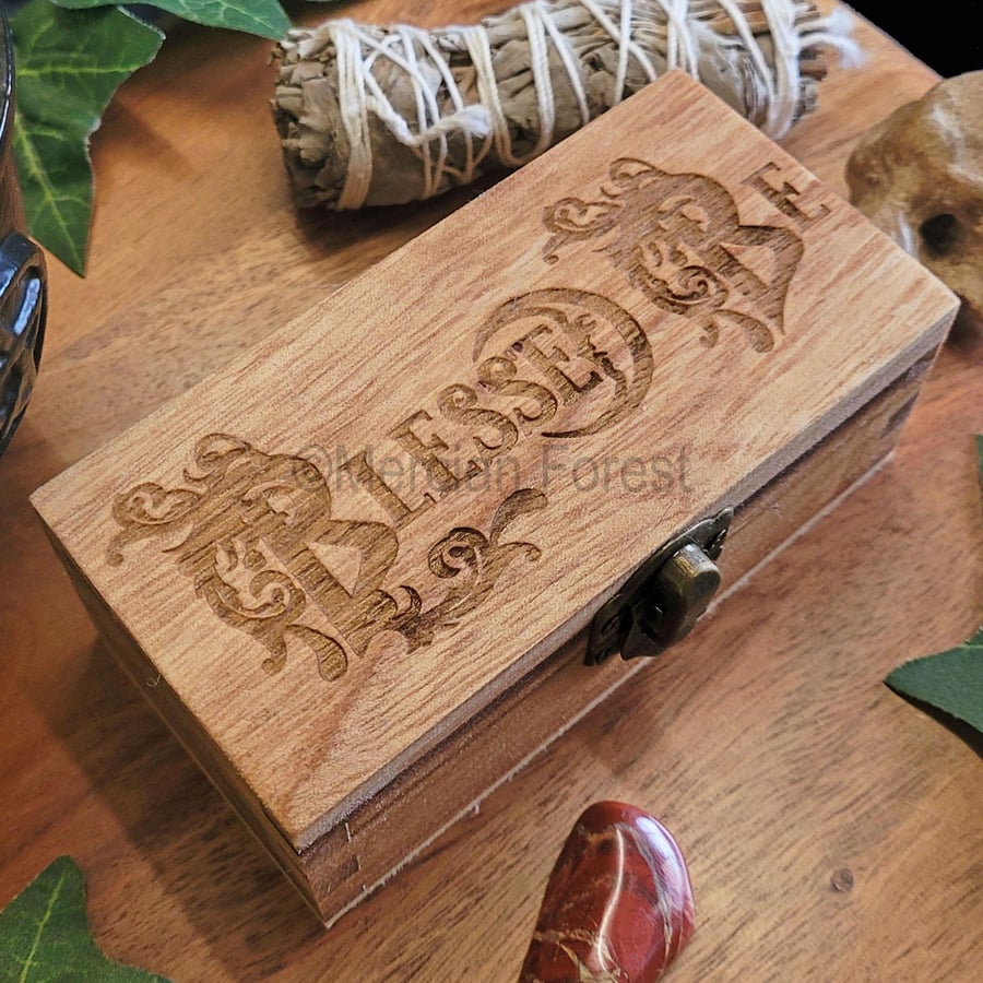 Blessed Be Box Engraved Pagan Decoration Crystals Herbs Wiccan 11.5x5.5x4.5cm