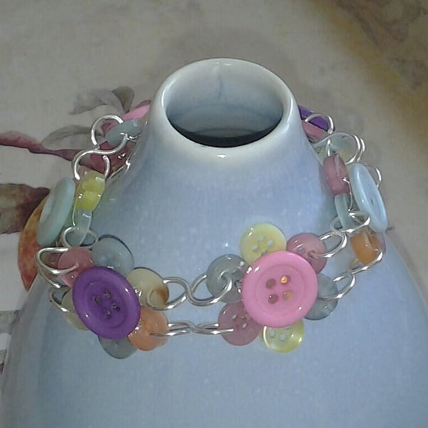 Button Flower Bracelet