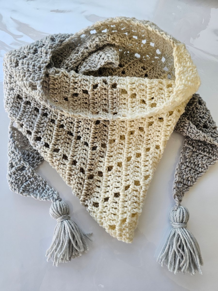 Grey and cream triangle scarf