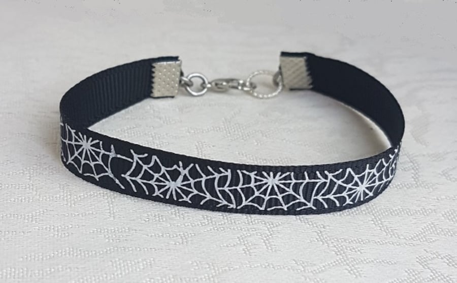 Spooky Spiderweb Ribbon Bracelet - 7 inch
