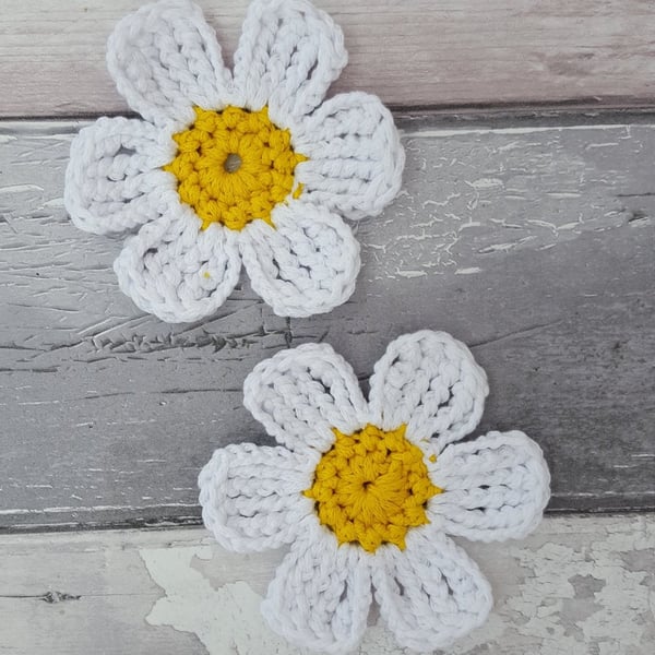 Daisy crochet coasters