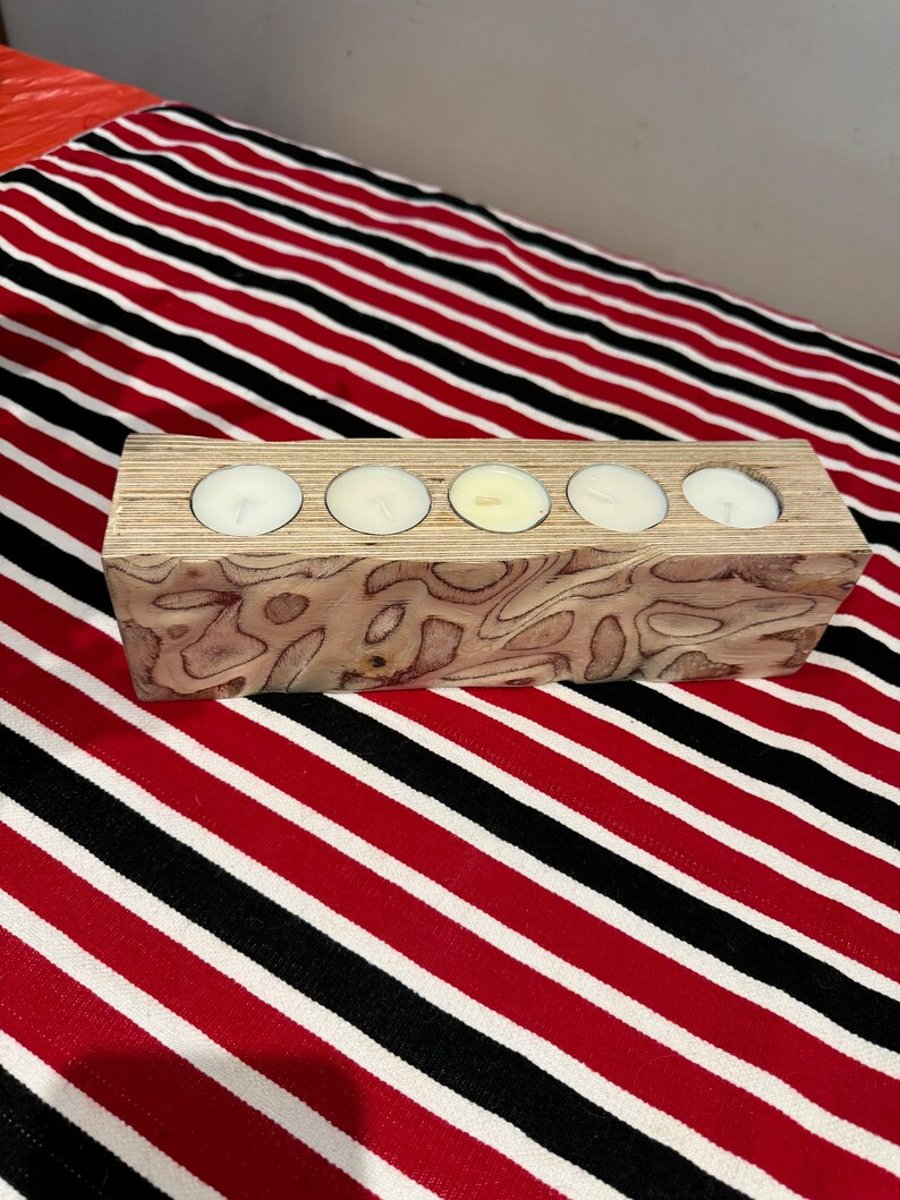 Moulded effect Birchwood Ply Table Centrepiece