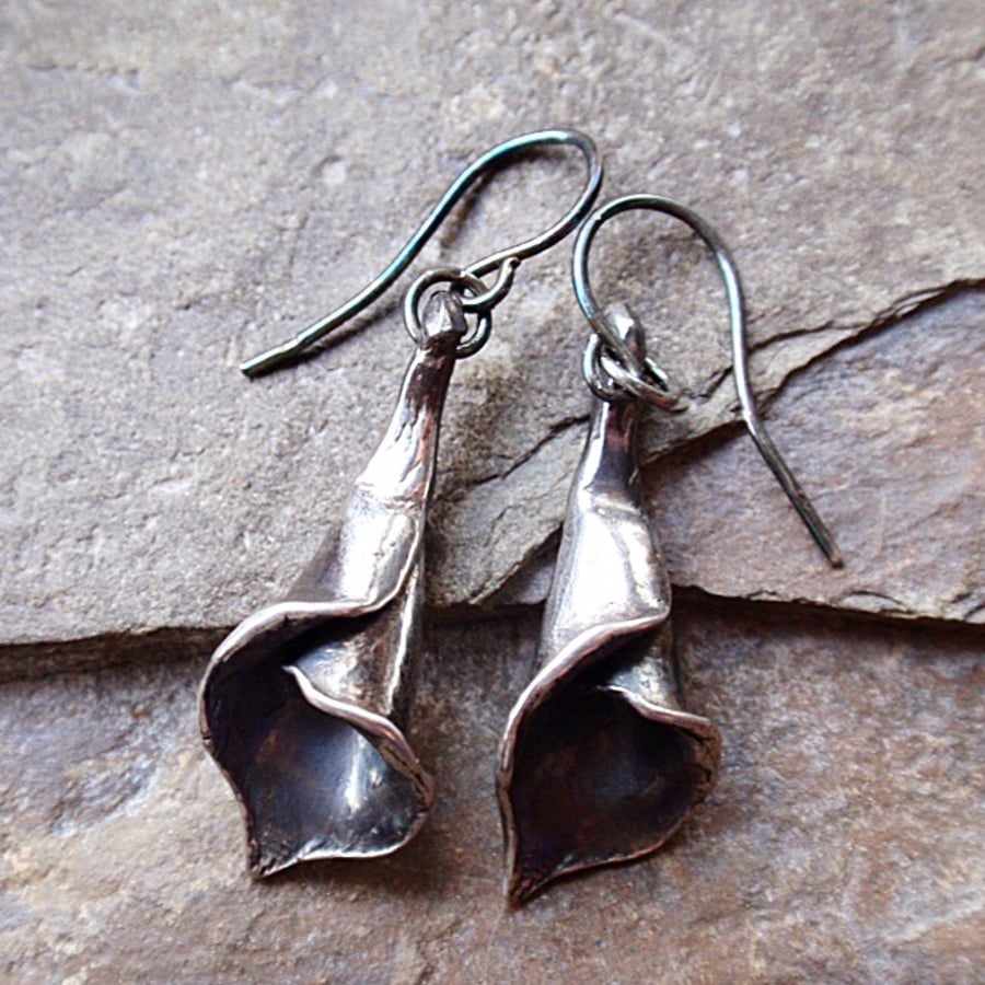 Sterling silver lily earrings - oxidised flower earrings