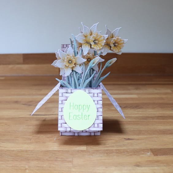 Bouquet of Daffodils,Basket Weave.