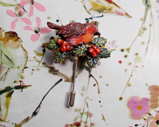 CHRISTMAS ROBIN & HOLLY PIN Festive Wedding Bird Lapel Pin HANDMADE HAND PAINTED