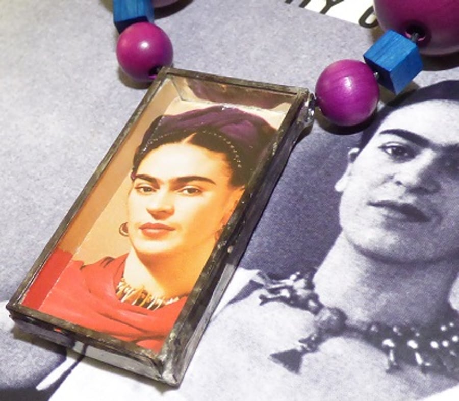 Frida 3D necklace Frida  shadow box pendant necklace