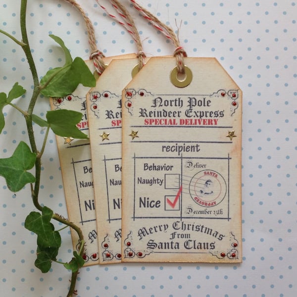 CHRISTMAS GIFT TAGS  ( set of 3) ' Gift  from Santa ' . Vintage -style.