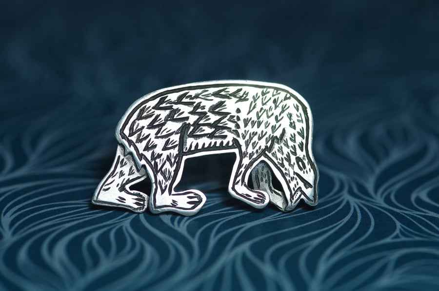 Medieval Bear lapel pin - Handmade Sterling silver pin badge