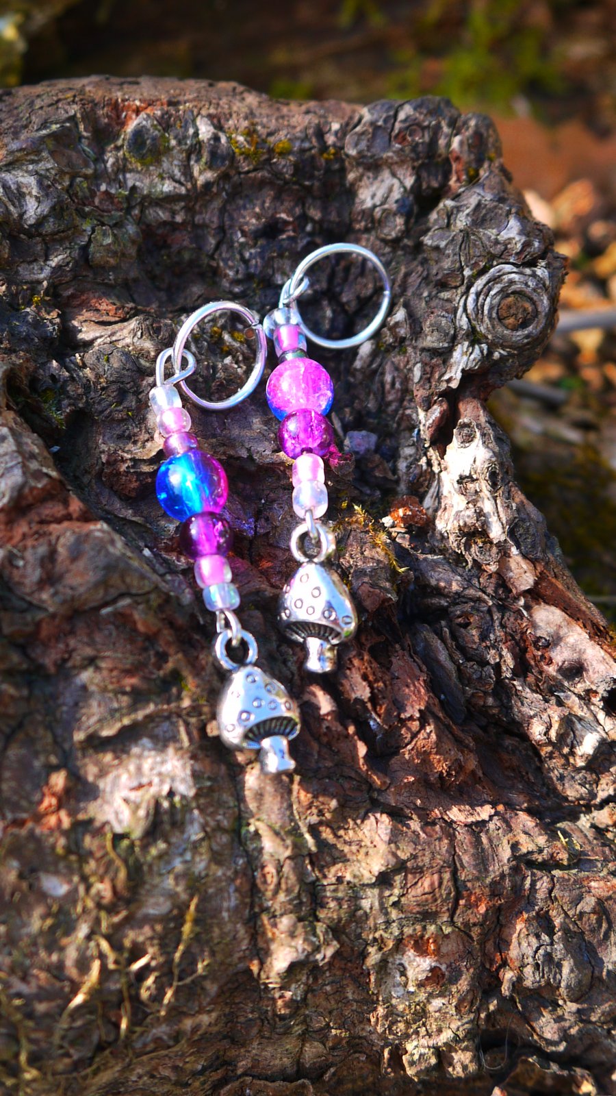 Handmade beaded stitch markers, toadstool  charm, set of 4 markers