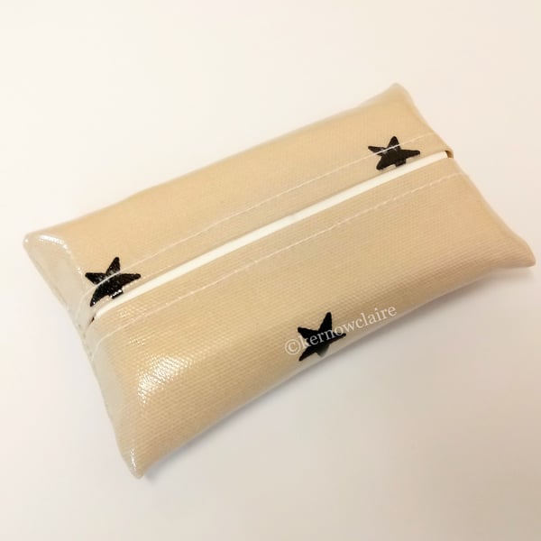 Tissue holder in beige with stars, tissues included