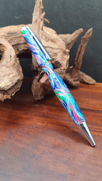 Twist pen in painter pallette 