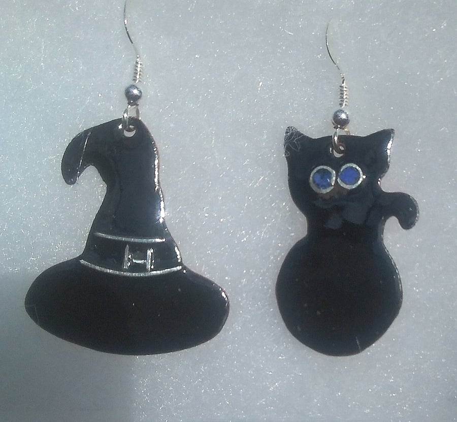 ENAMELLED EARRINGS -CAT AND A WITCHES HAT - WITH STERLING SILVER - HALOWEEN !!
