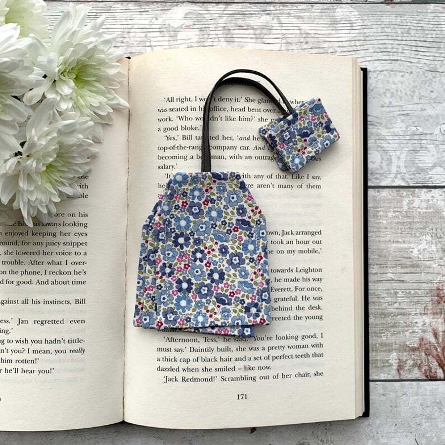 Floral tea bag bookmark