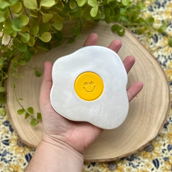 Smiling Fried Egg Coaster - Handmade Clay Coaster - Cute Kitchen & Coffee Table 