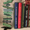 Book signpost 