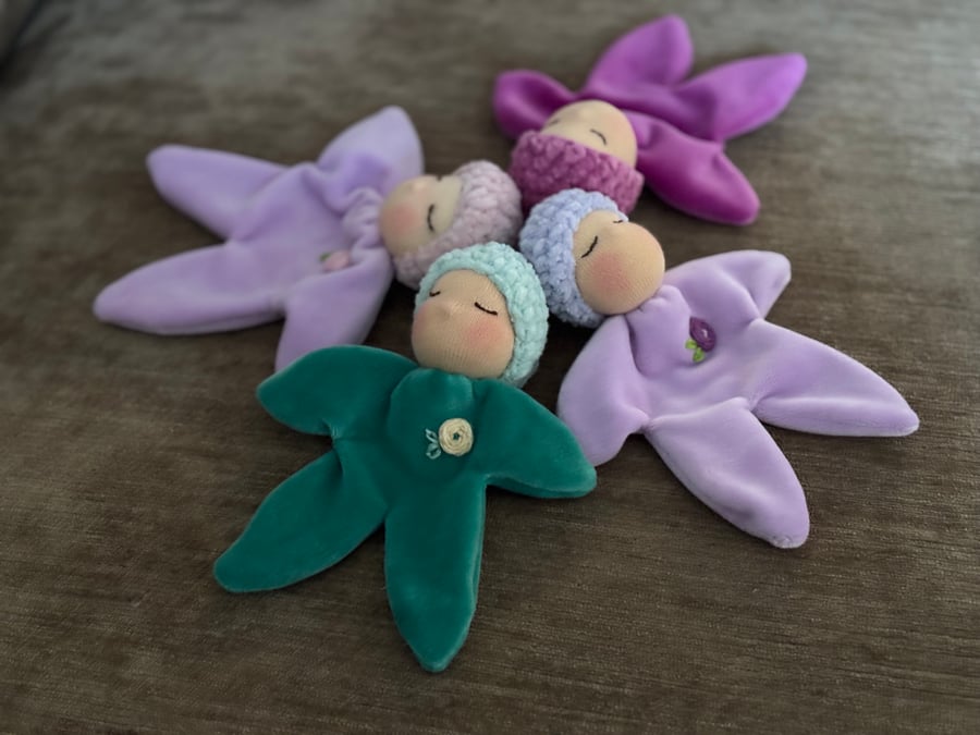 Handmade mini Waldorf cuddle babies set of 4