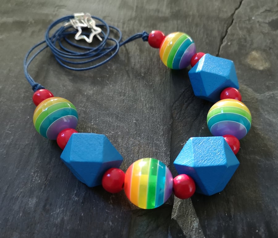 Rainbow striped and wooden geometric bead chunky necklace