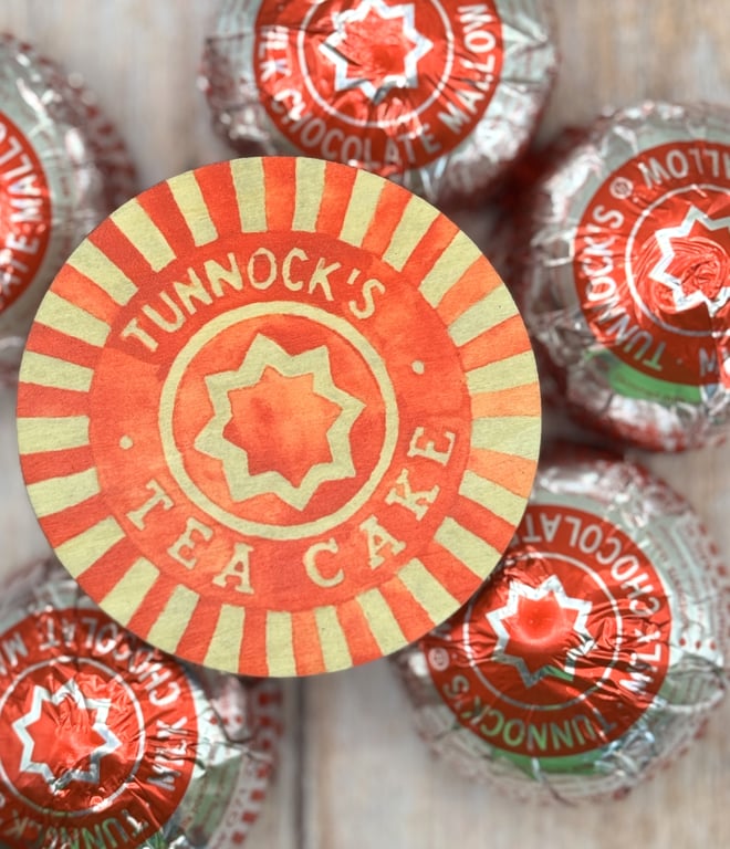 Tea Cake Round Magnet - Maple Ply