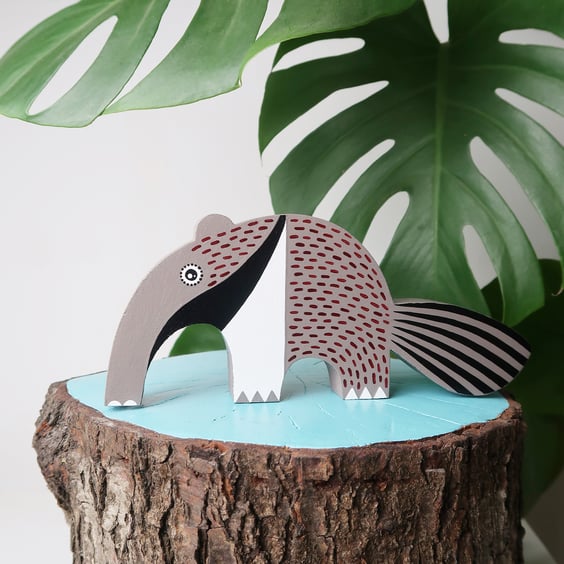 Anteater wooden ornament, jungle home decor, animal lover gift.