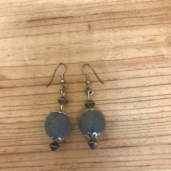  Felt Earrings. (326)