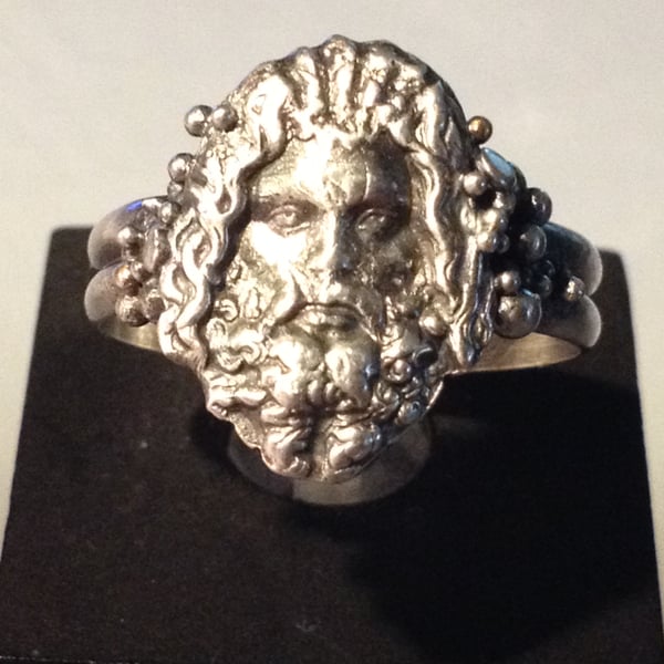 Father Thames silver ring 