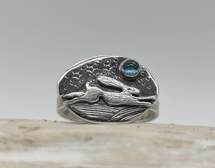 Running Hare Ring with London Blue Topaz (SIZE N) 