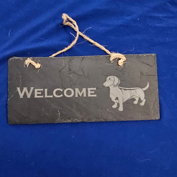 Welcome sign dachshund 