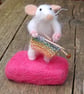 Knitting mouse    - needlefelt wool textile art.  - Image 1