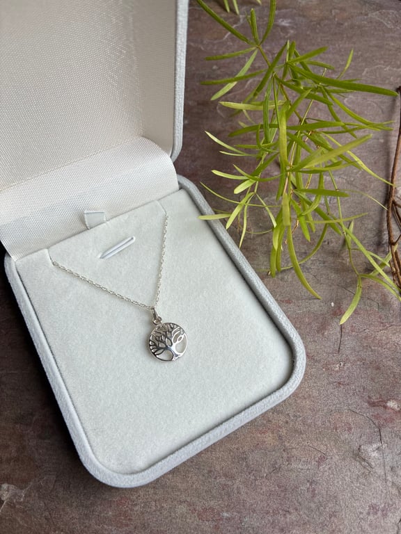 Sterling Silver Tree of Life Pendant on 40cm Rope Chain