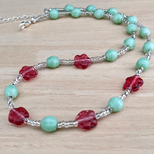 Pink, green and silver glass bead necklace - 1002468