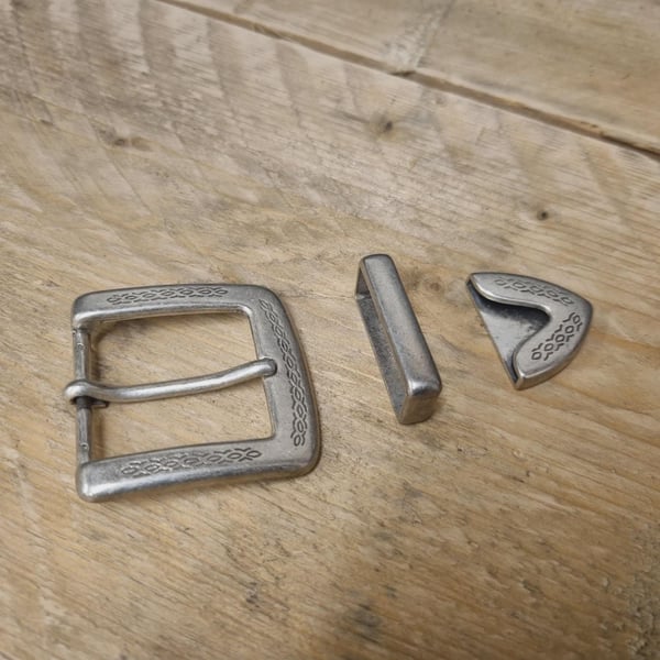 35mm solid Nickle 3 part Belt Buckle made in Spain