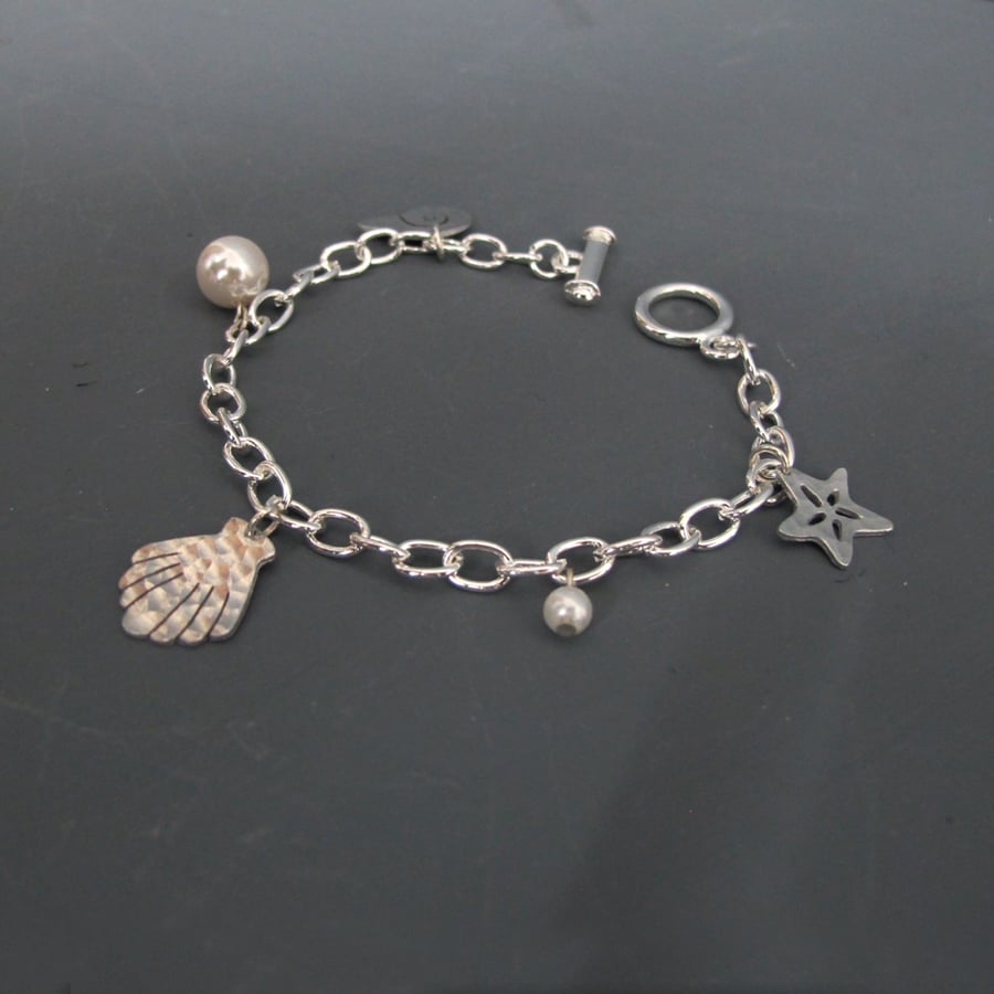 Aluminium & Silver Plated Seashell Charm Bracelet