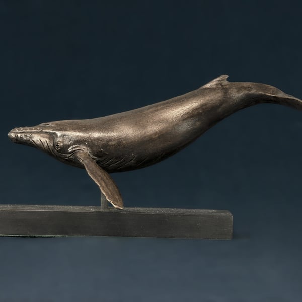 Single Whale Animal Statue Small Bronze Ornament Bronze Resin Sculpture