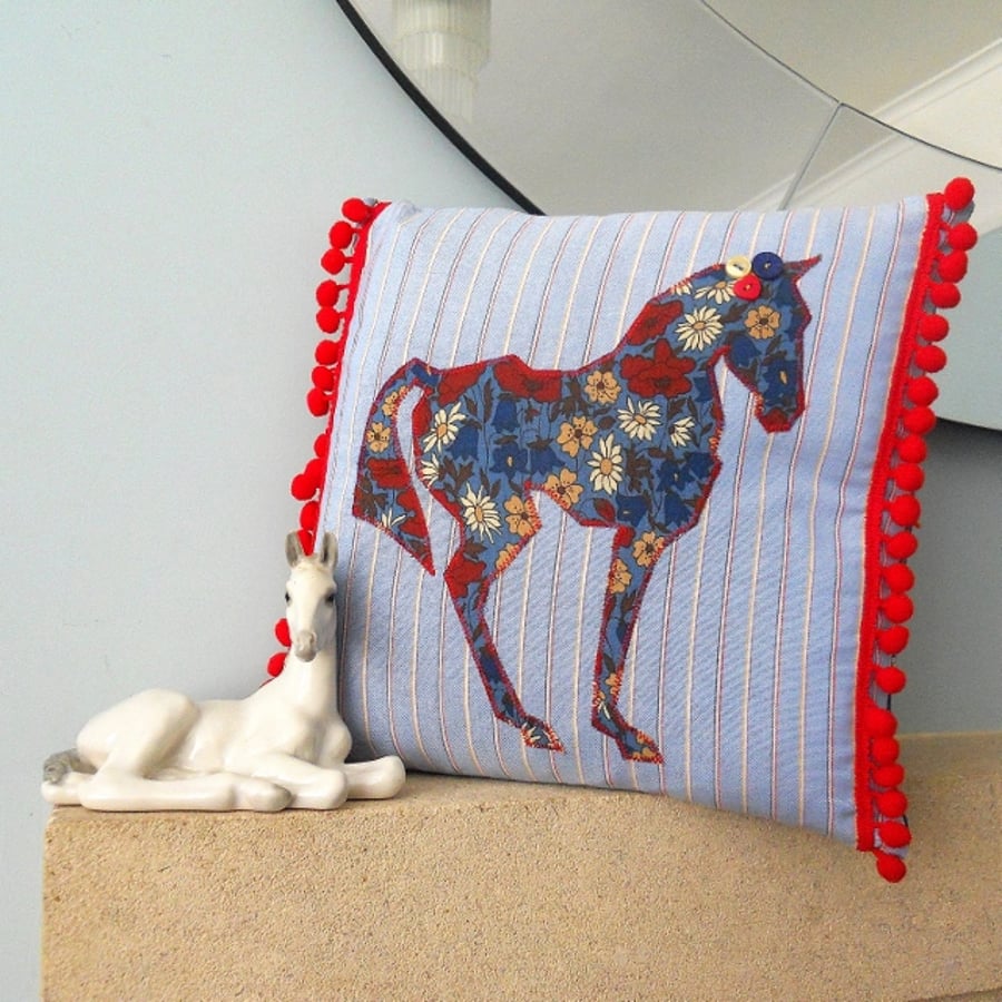 Horse cushion - for you Horse ' y types!