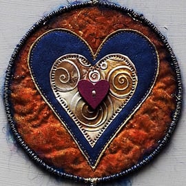 LHM213 - Loveheart Mandala - 12.5cm  (Overall length 42 cm)