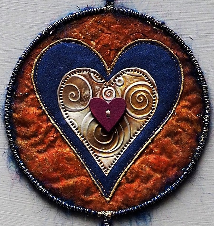 LHM213 - Loveheart Mandala - 12.5cm  (Overall length 42 cm)