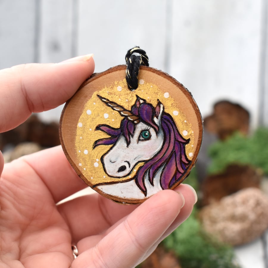Unicorn tree decoration. Pyrography hanging wood slice decoration gift.