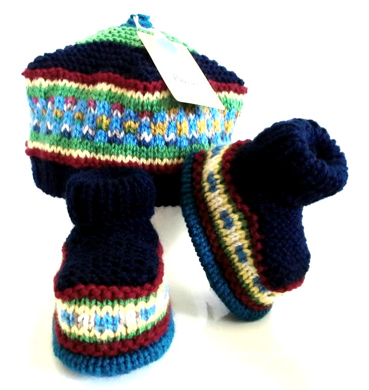 Designer Hand Knitted Fairisle Baby Hat & Booties Set  0-6 months size