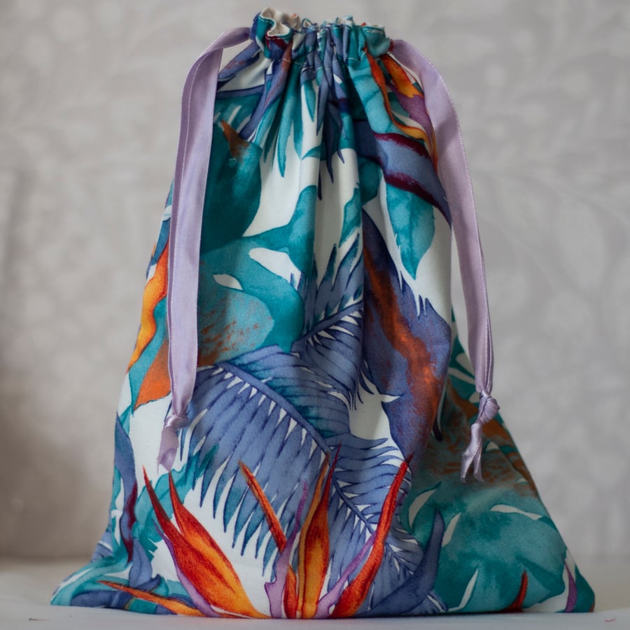 Reusable Lined Cotton Fabric Tropical Leaf Drawstring  Gift Bag