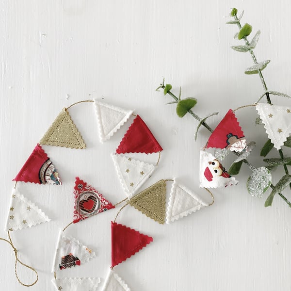 Mini Christmas Themed Bunting in Red and Gold