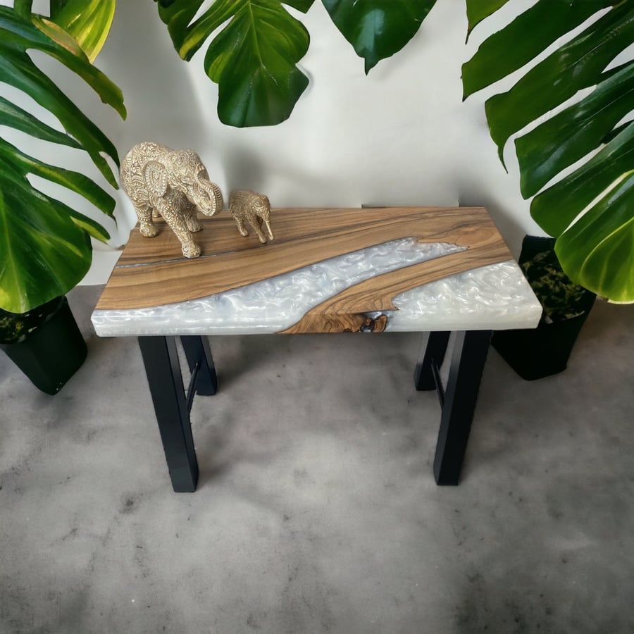 Epoxy resin table white deals