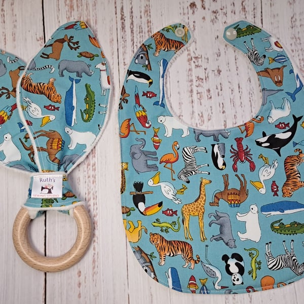Newborn baby gift set teething ring and bib - mini animals