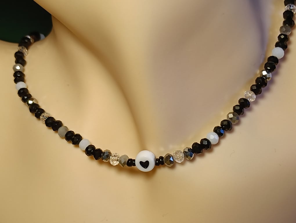 Black Heart Choker 