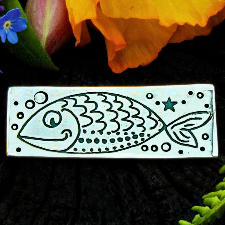 Fish brooch, silver brooch, hallmarked, goldfish, animal brooch
