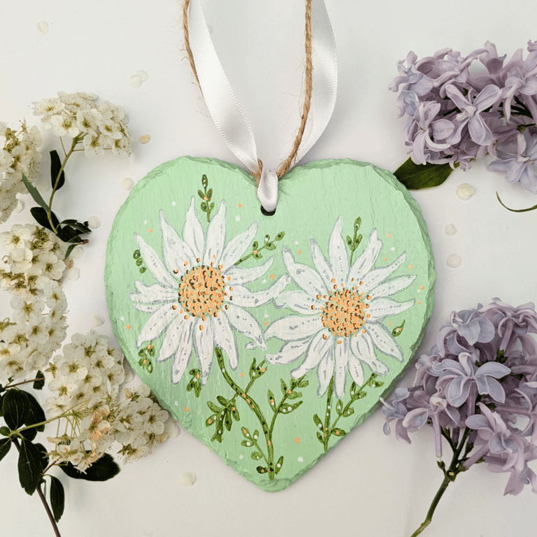 Daisy hand-painted slate heart ornament, Daisy decoration
