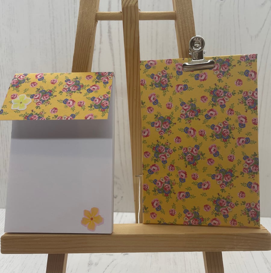 Simply Floral Notepad and Clipboard PB16
