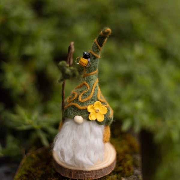 Bee Lover's Woodland Gonk – Needle Felted Gnome with Flower & Heart