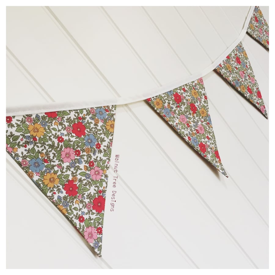 Rose and Hubble Bunting